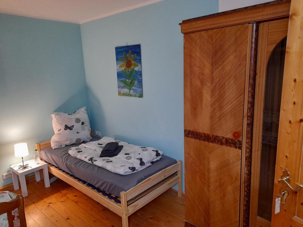 Pension Schwalbenhof Gestut Bartos Lommatzsch Buitenkant foto